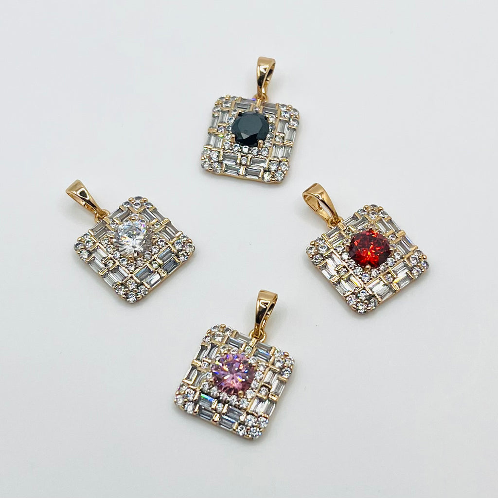 Chaîne avec pendentif C411
