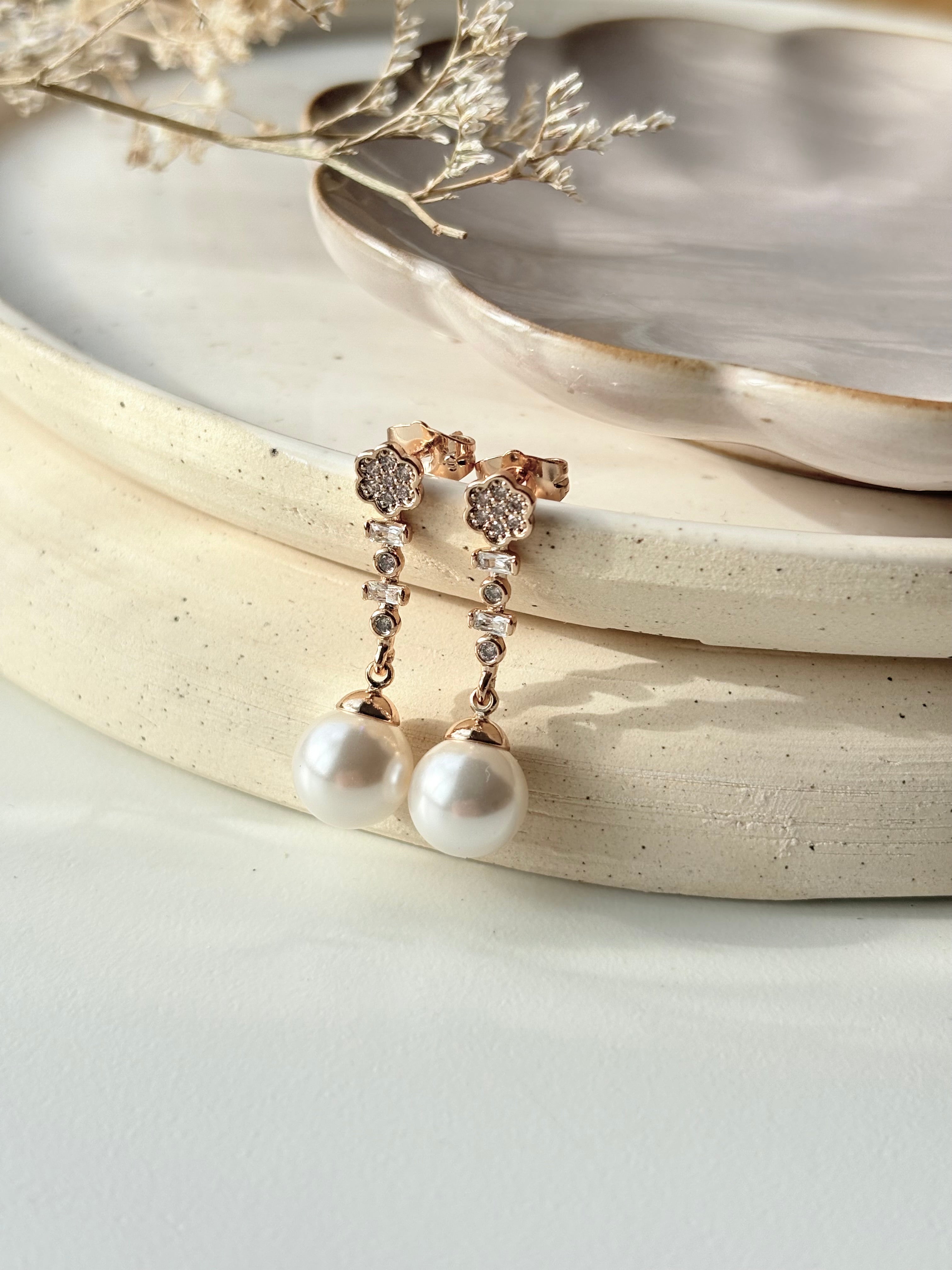 Boucles fleur perlé