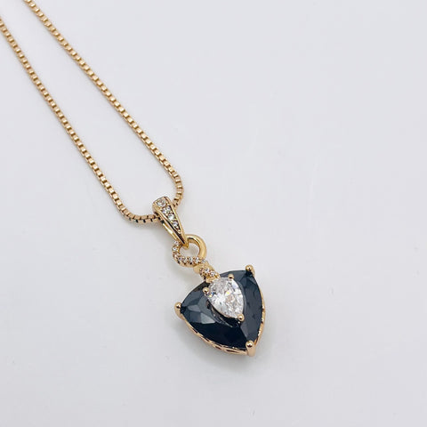 Chaîne avec pendentif C413