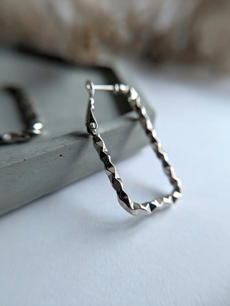 Boucles d’oreilles torsadées